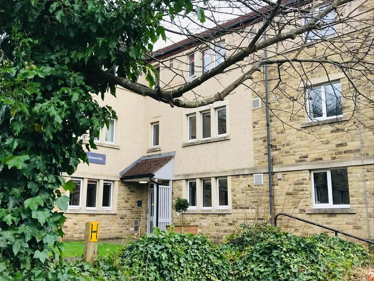 The Venue Serviced Apartments Huddersfield 3*,